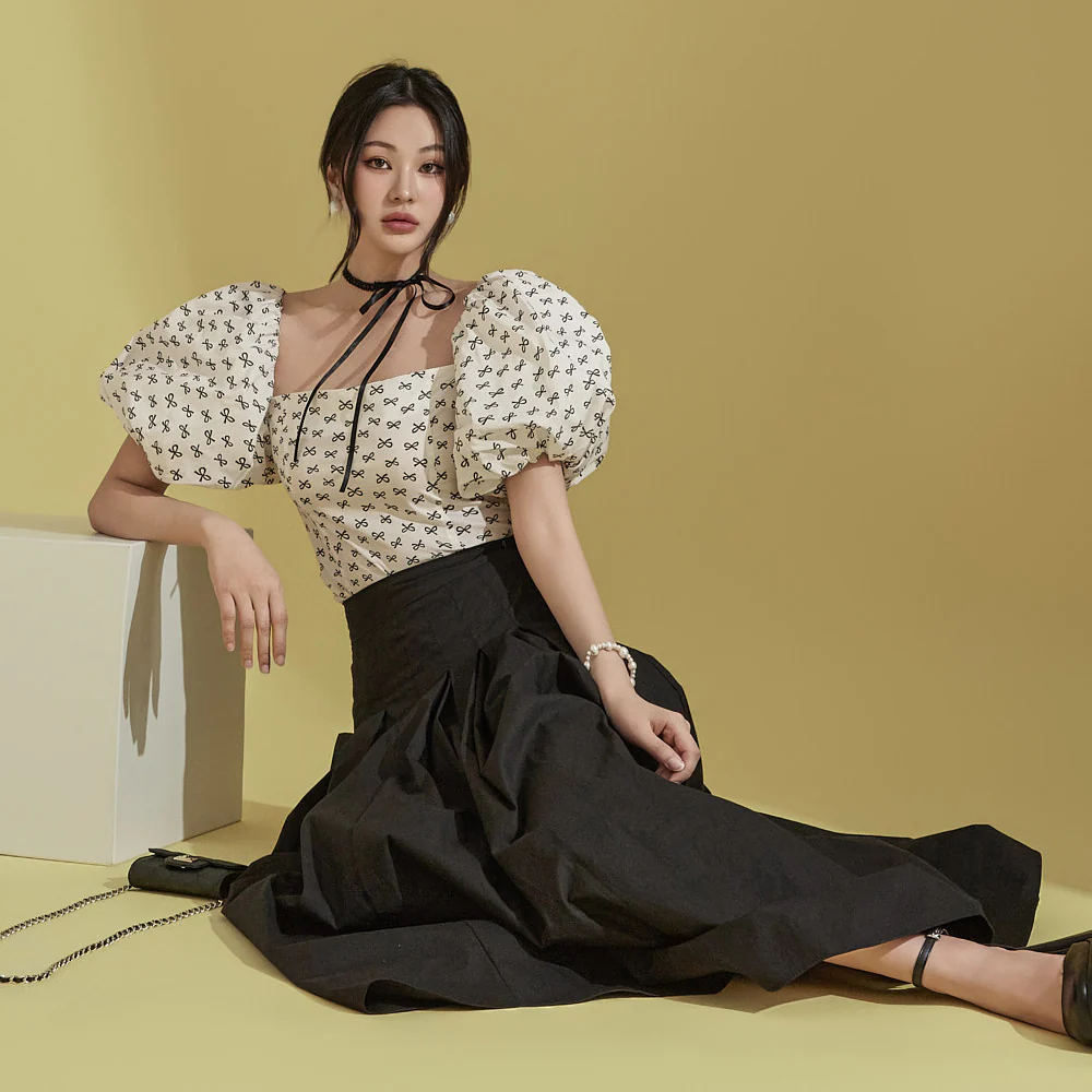 B2948 Balloon Blouse - Image 2