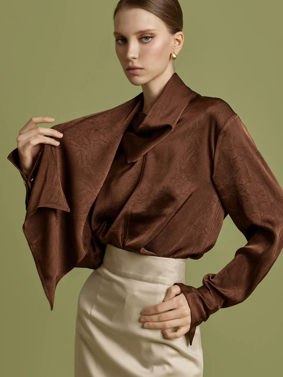 B3136 Scarf Blouse
