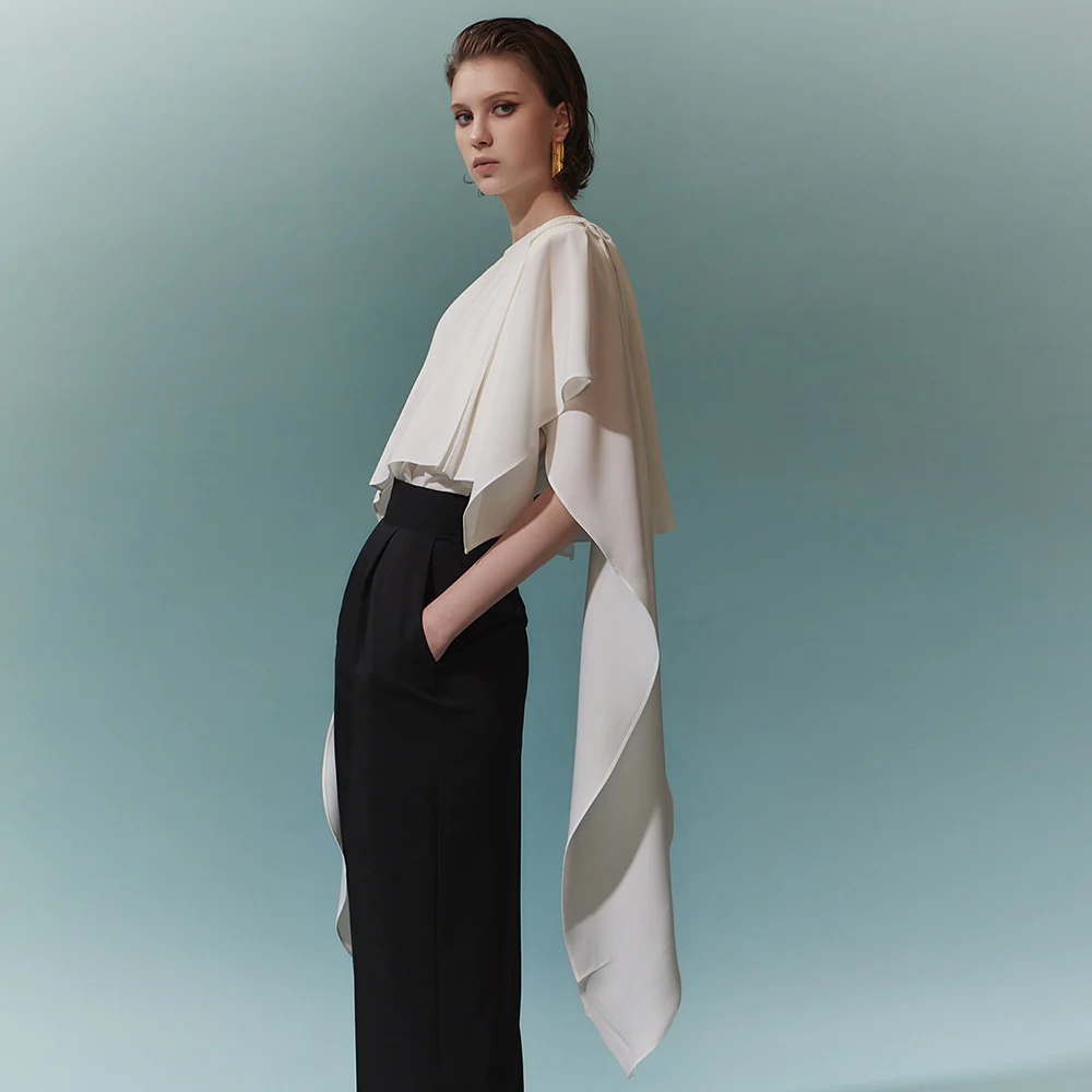 B9148 Shoulder Shirring Point Double Blouse - Image 2