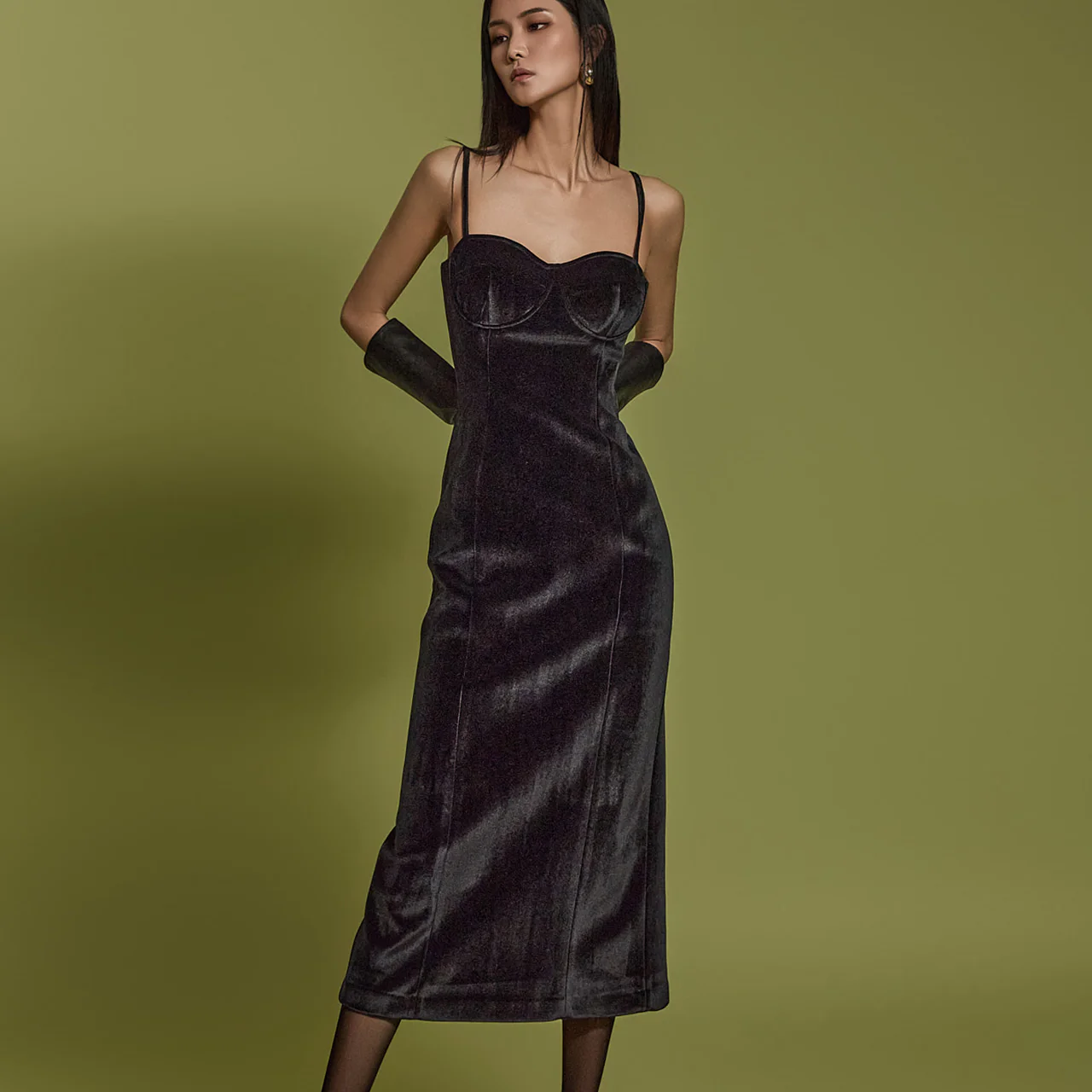 D5148 Velvet Dress - Image 2