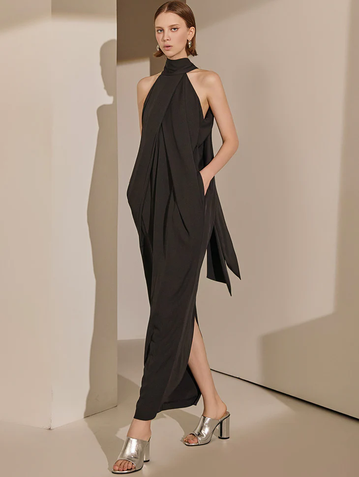 D9371 Halterneck Cross Dress