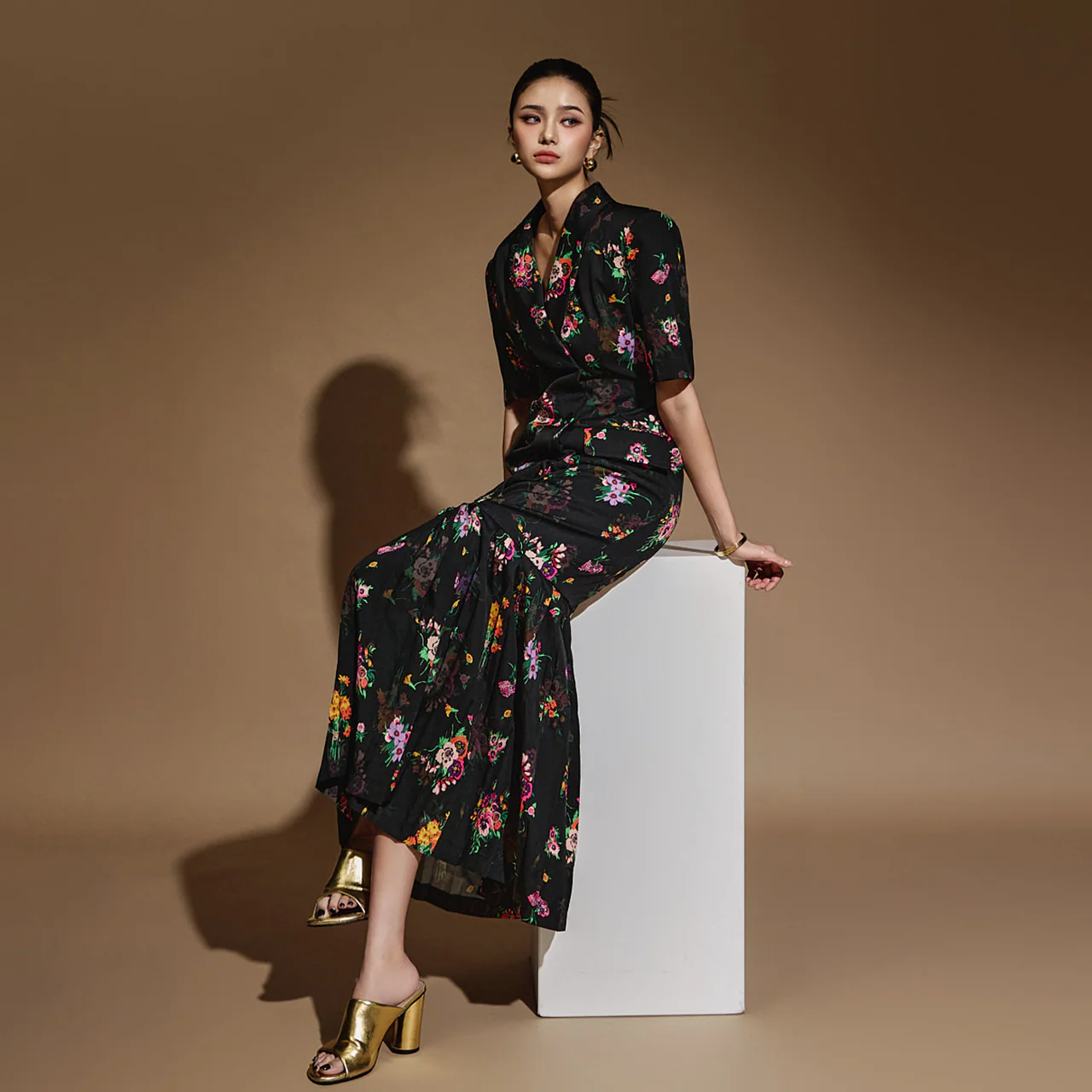 D9503 Flower Pleated Dress - Image 2