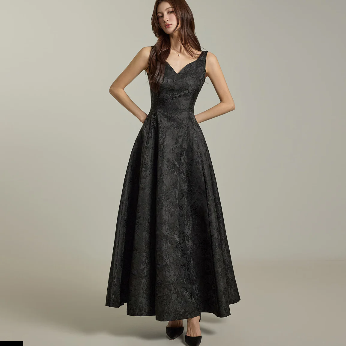 D9532 Flower Jacquard Dress - Image 2
