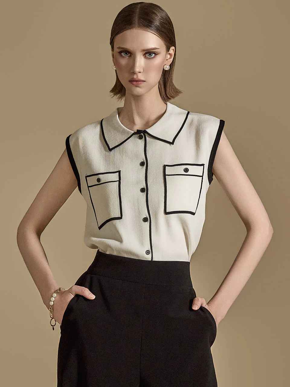 E2666 Sleeveless knit