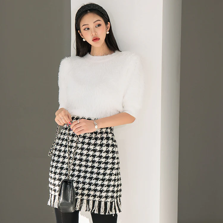 E2886 Boucle Knit - Image 2