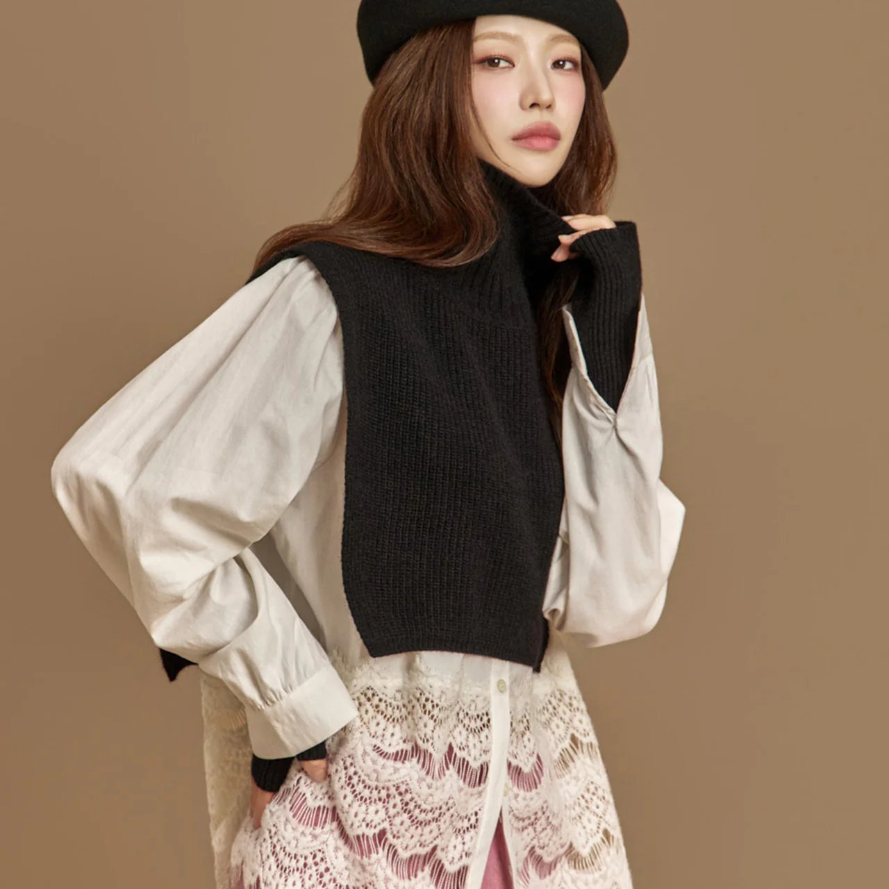 E2889 Turtleneck Knit Vest - Image 2