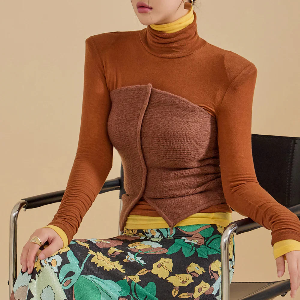 E3146 Pintuck Knit Tube Top - Image 2