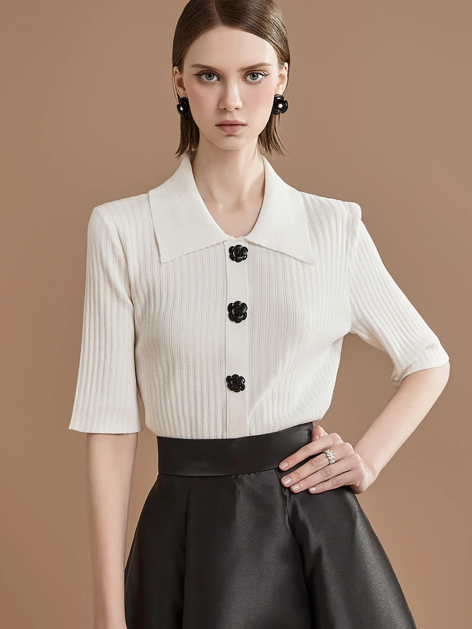 E3324 Button Collar Knit