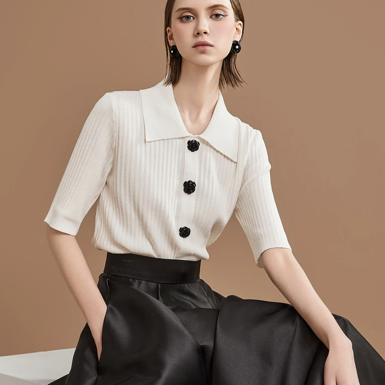 E3324 Button Collar Knit - Image 2