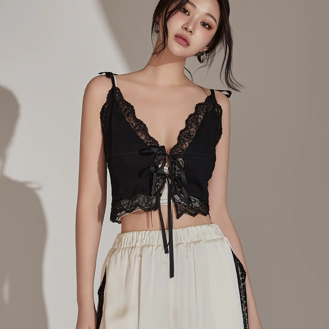 E3390 Lace Bustier - Image 2