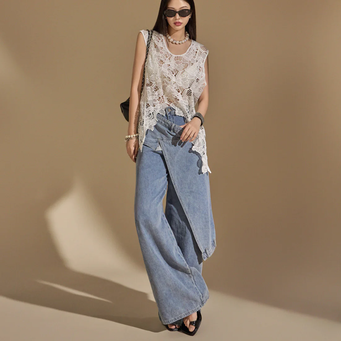 E3458 Lace Top - Image 2