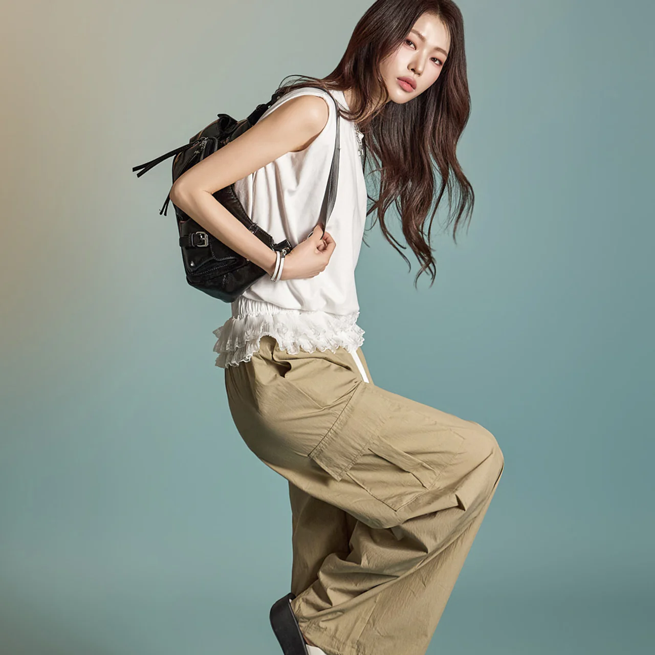 E3504 Balloon Sleeves Top - Image 2