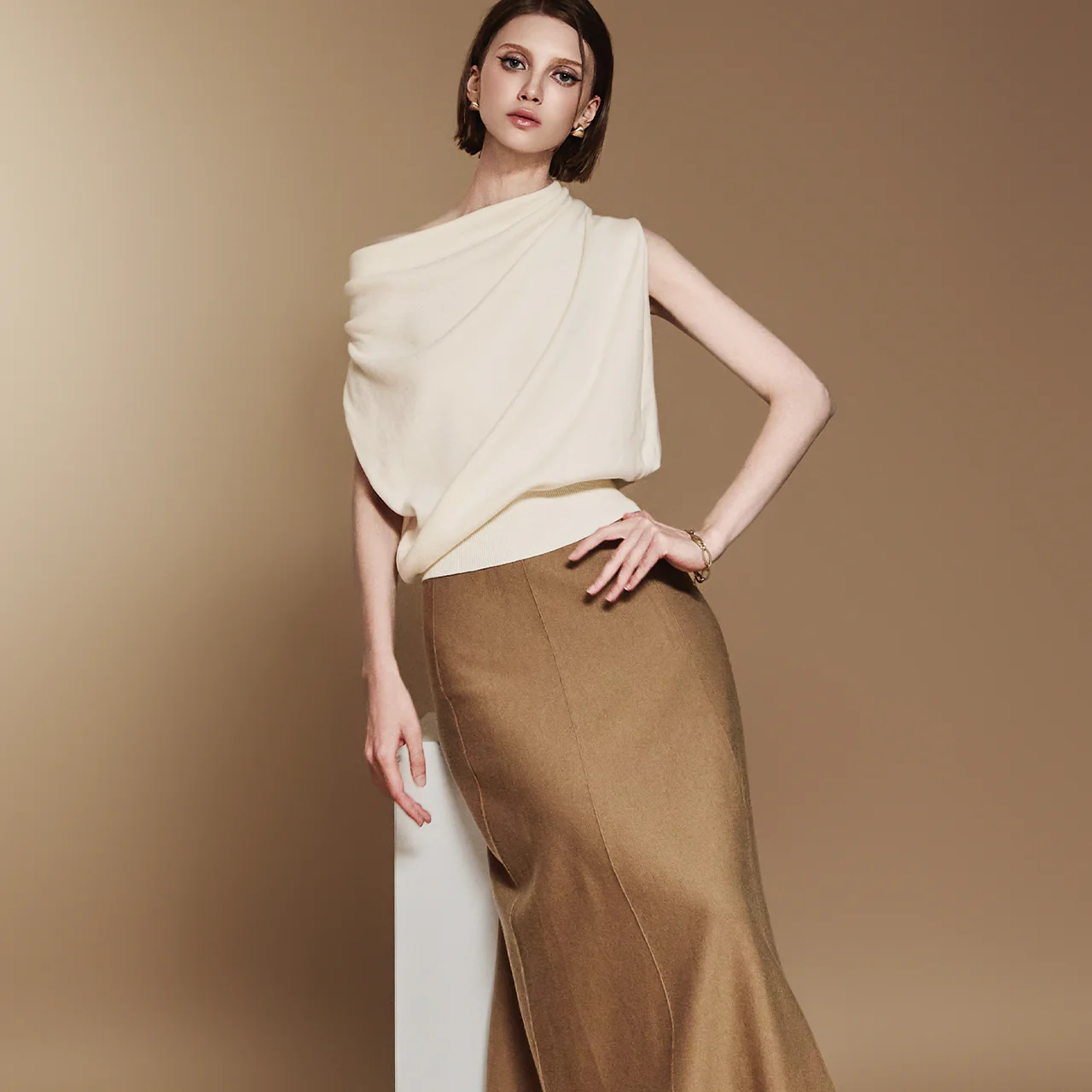 E3538 Draped Knit - Image 2