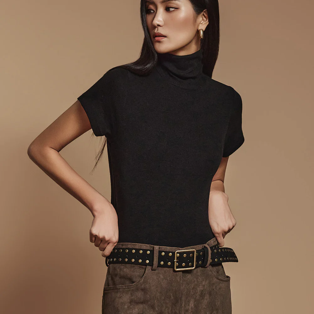 E3567 Turtleneck Top - Image 2