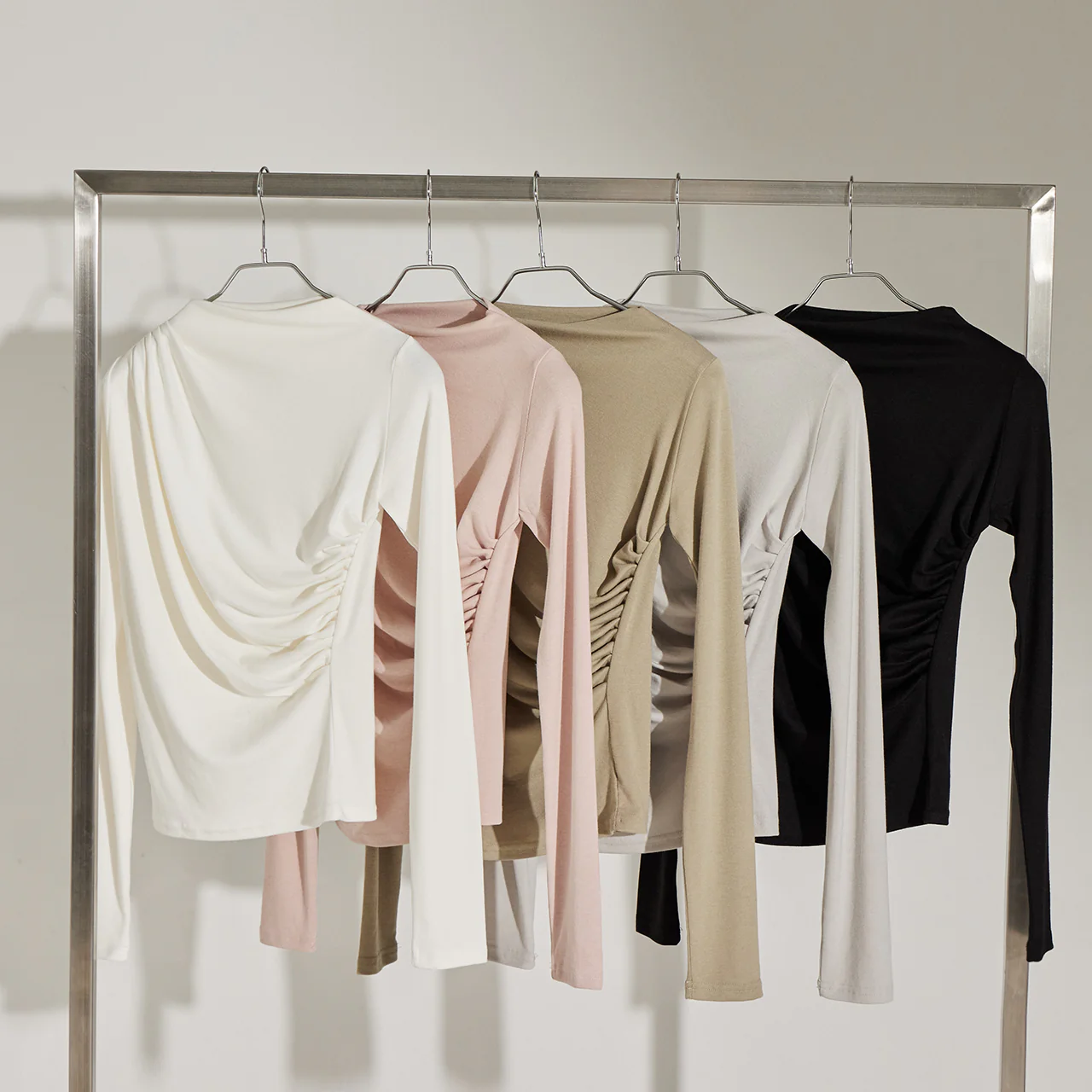 E3579 Shirring Top - Image 2