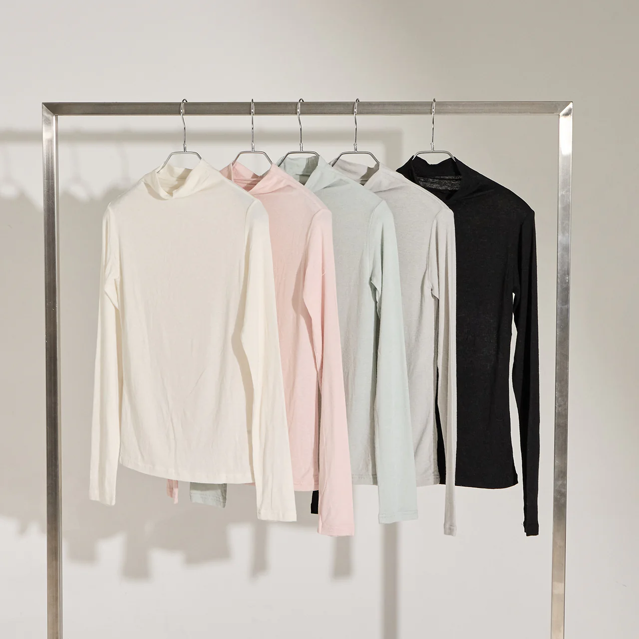 E3586 Mock neck Slim Top - Image 2