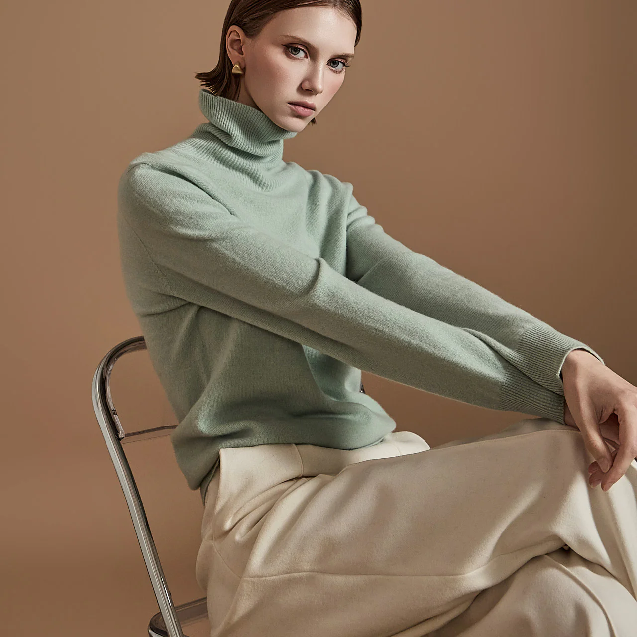 E3620 Wool Turtleneck Knit - Image 2