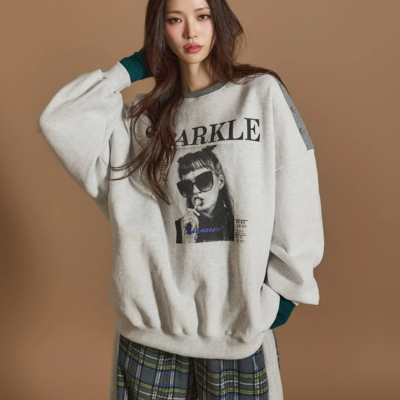 E3662 Fleece-lined Sweatshirt - Image 2