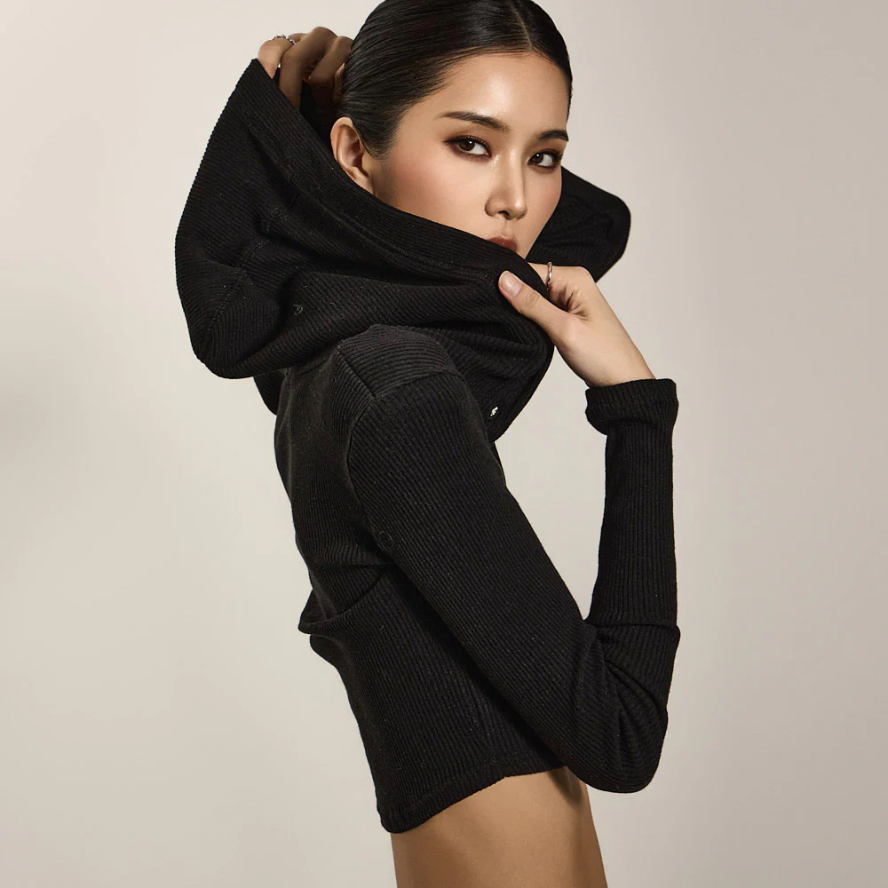 E3726 Button Hooded Top - Image 2