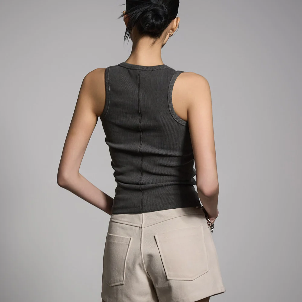 E3759 Basic Sleeveless Top - Image 2