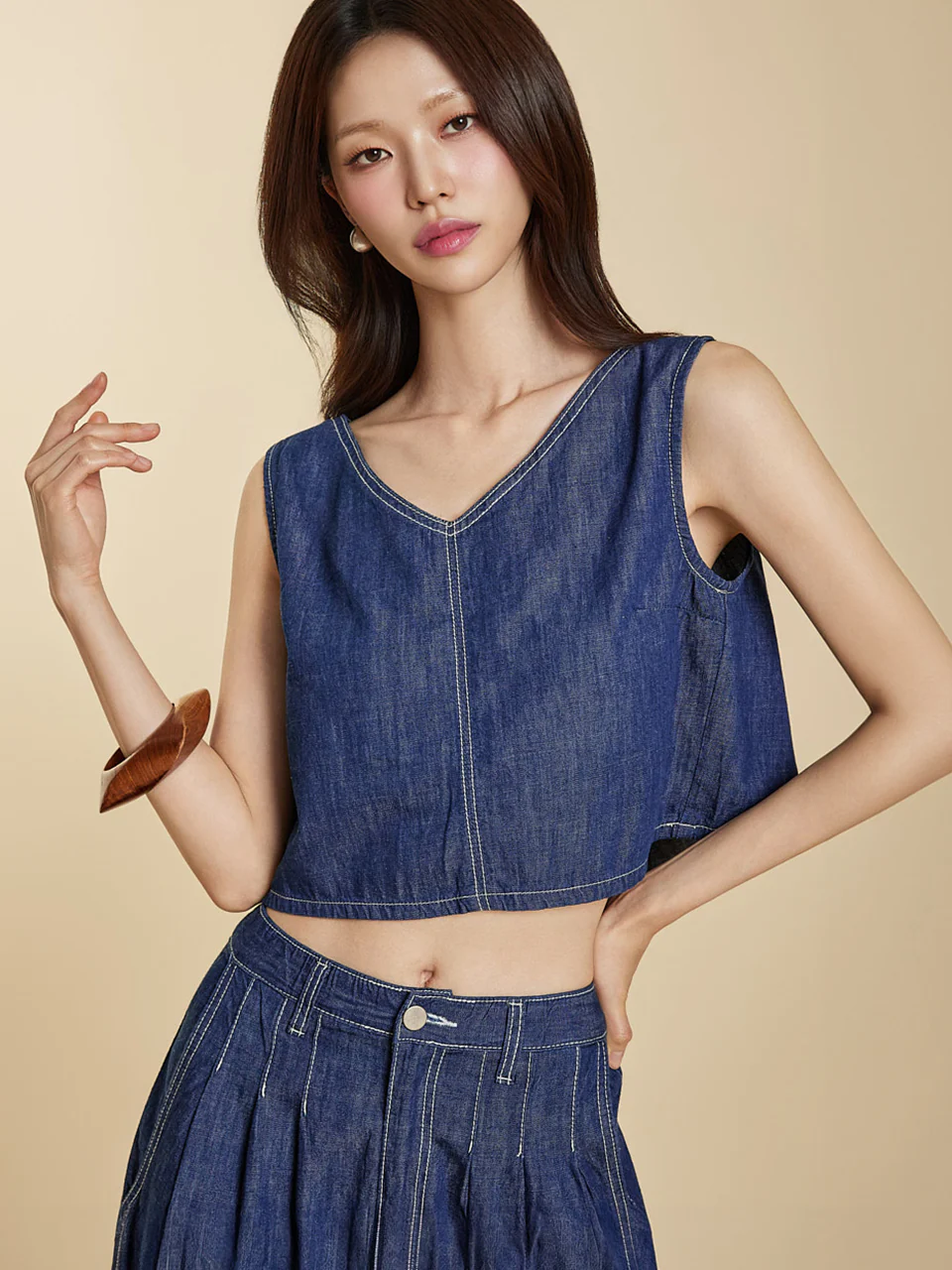 E3896 Denim V-neck Top