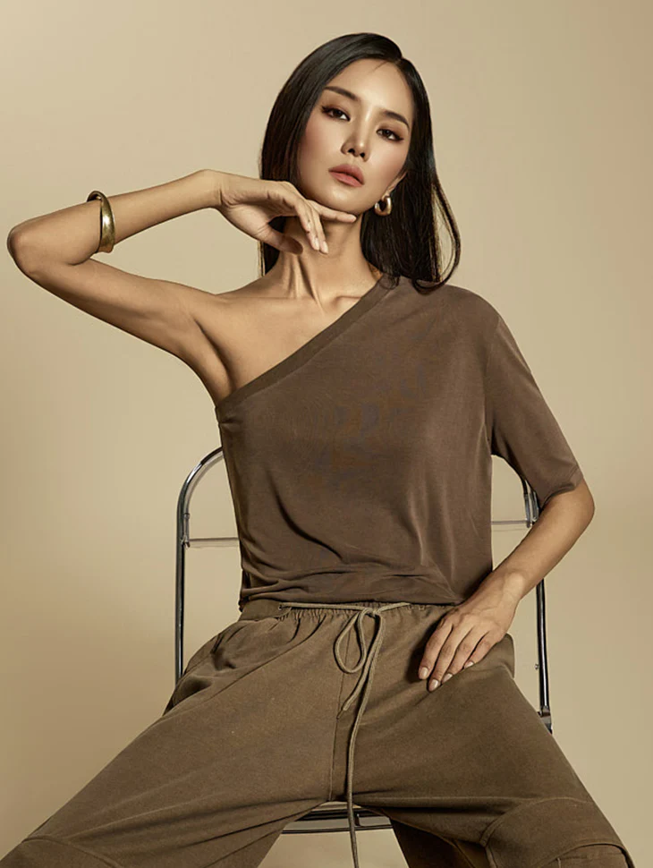 E3910 One Shoulder Top