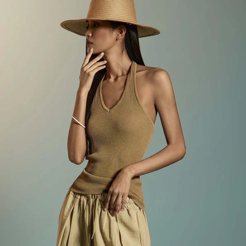 E3912 Halter neck Knit Sleeveless - Image 2