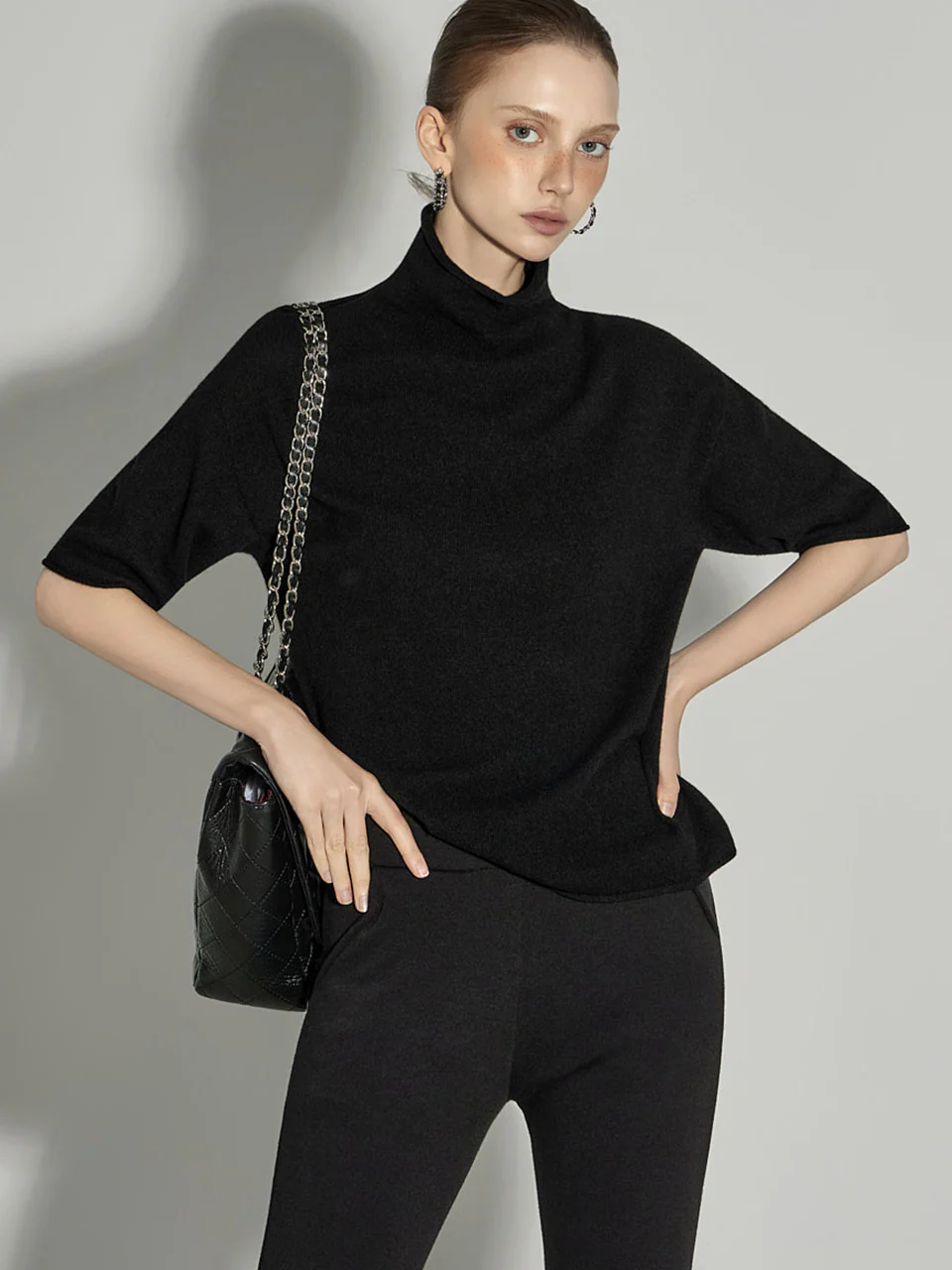 E4009 Turtleneck Top