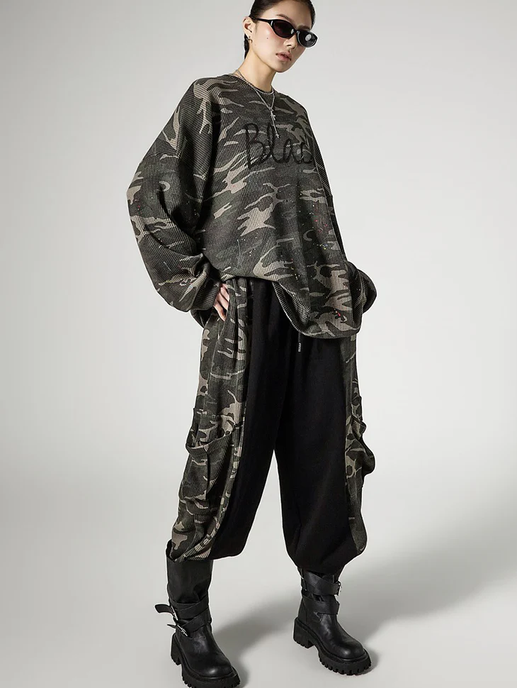 E4145 Camo Lettering Top