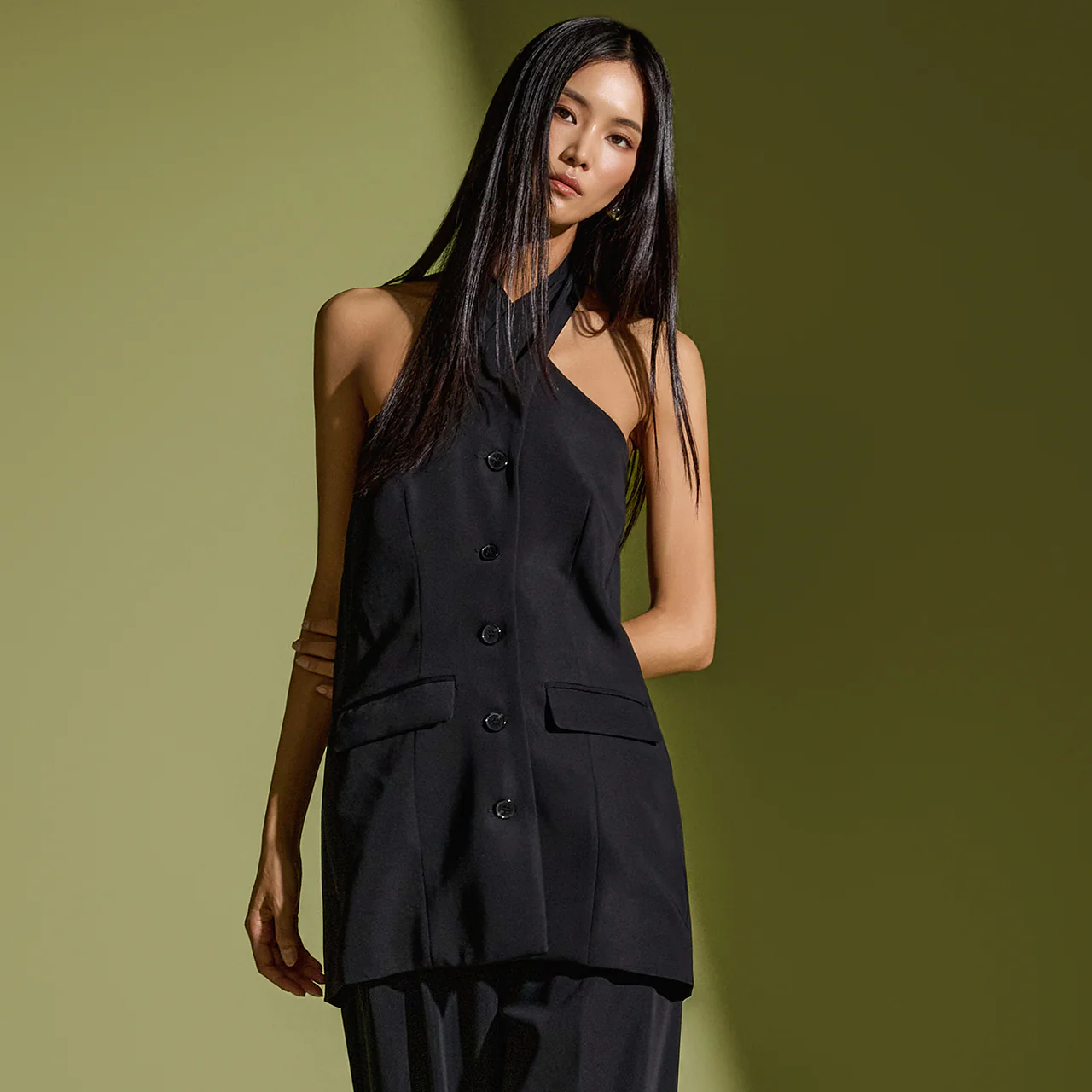 J2348 Halter Neck Vest - Image 2