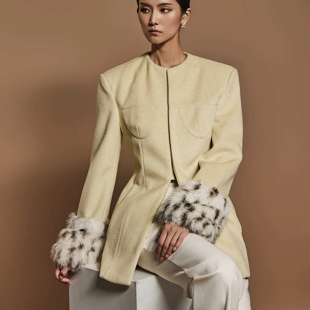 J2460 Sleeve fur Jacket - Image 2