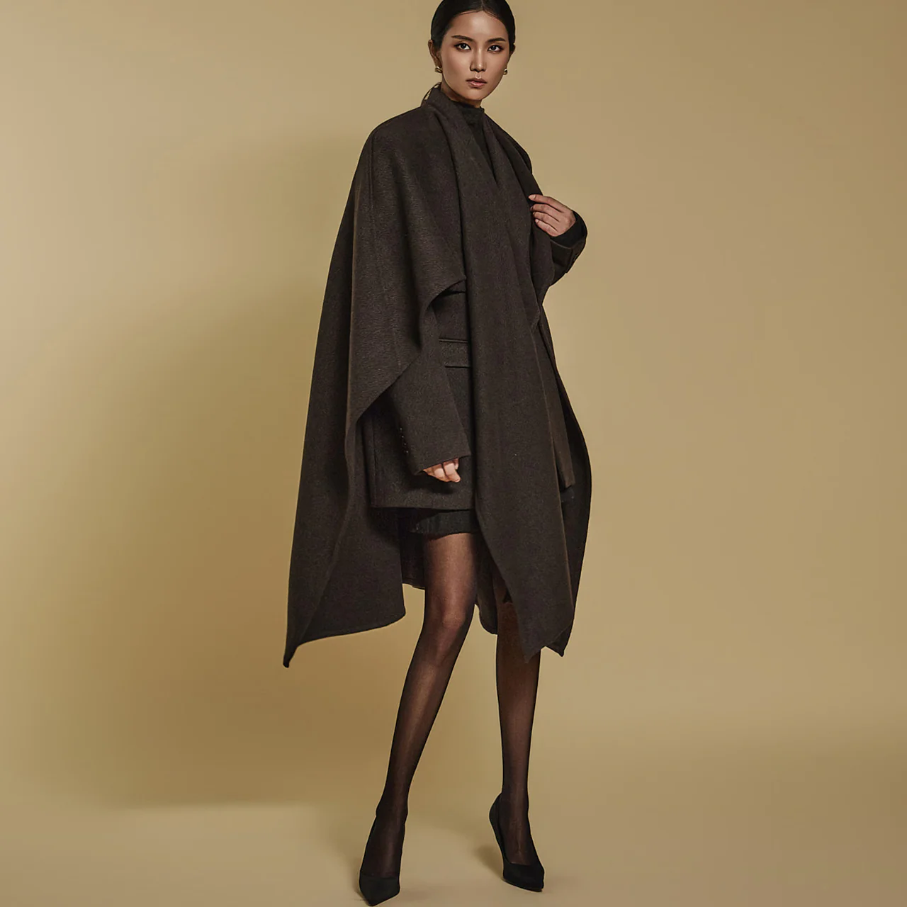 J2492 Wool Jacket With Cape - Image 2