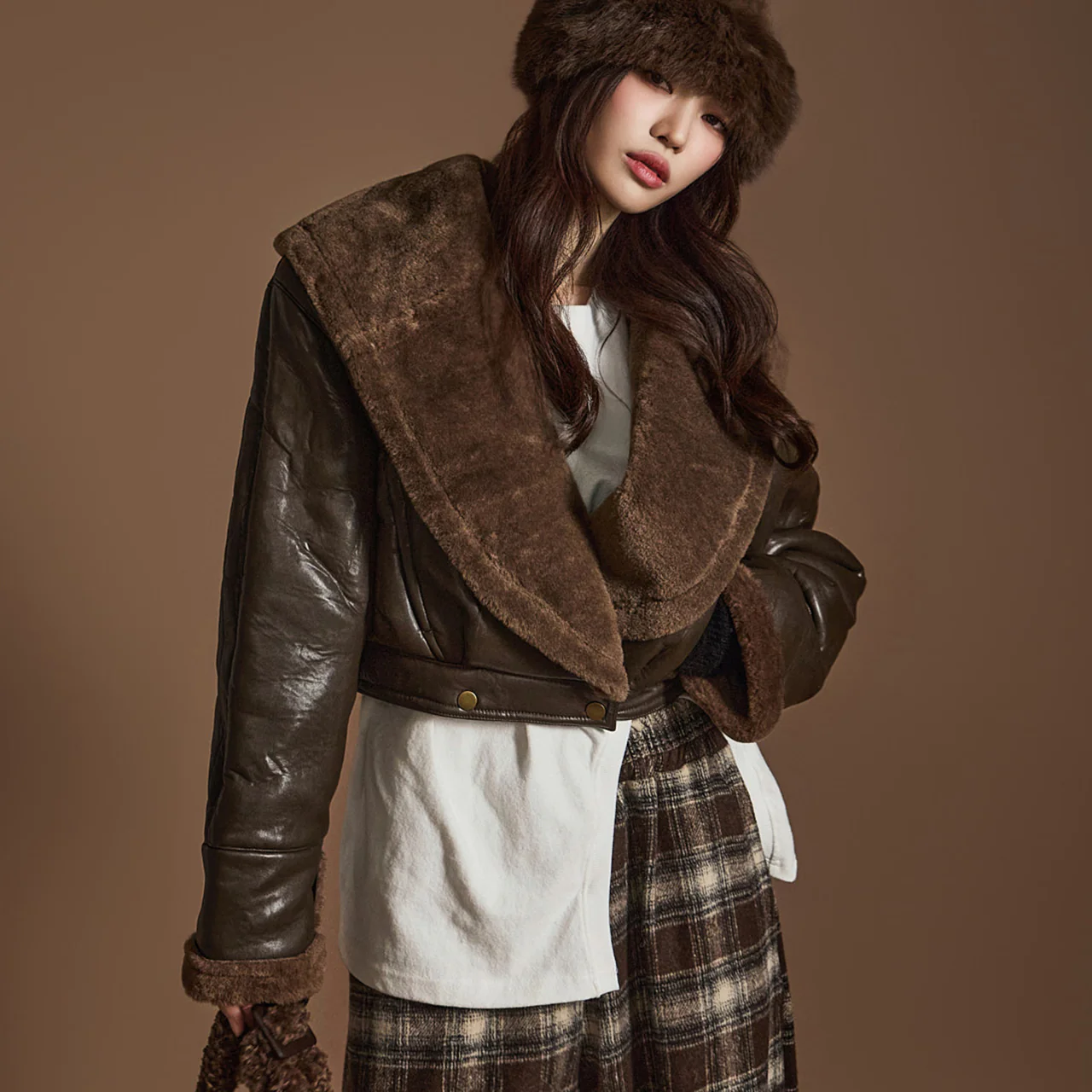 J2532 Shawl Collar Shearling Jacket - Image 2