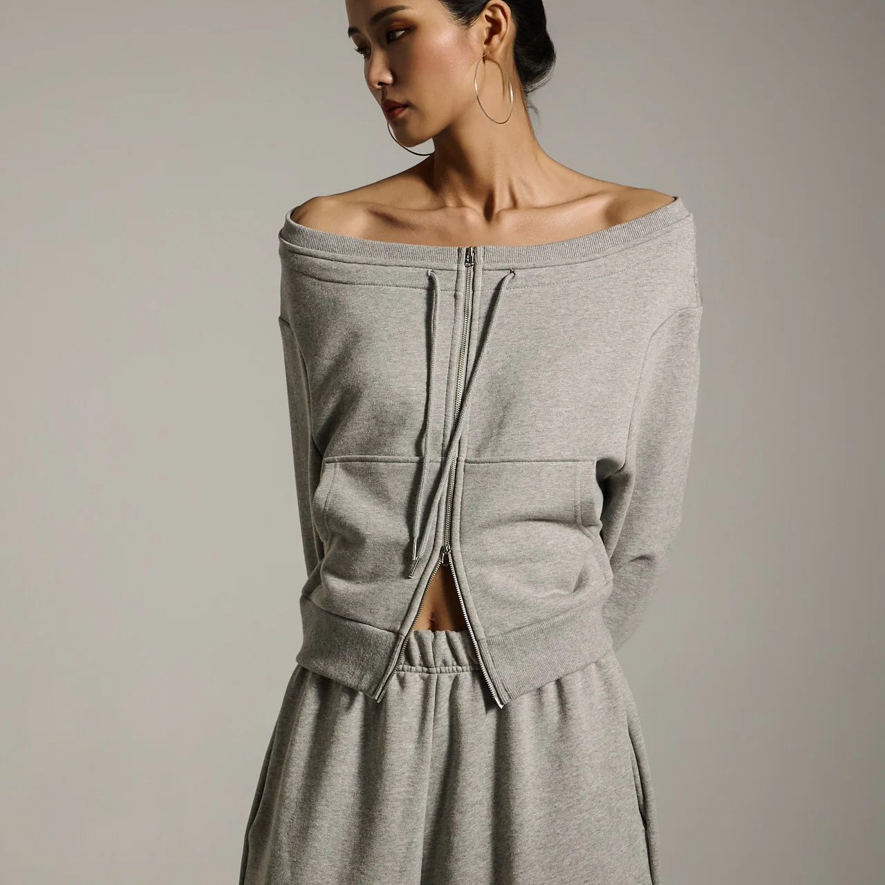 J2645 Off-Shoulder Zip-Up Jacket - Image 2
