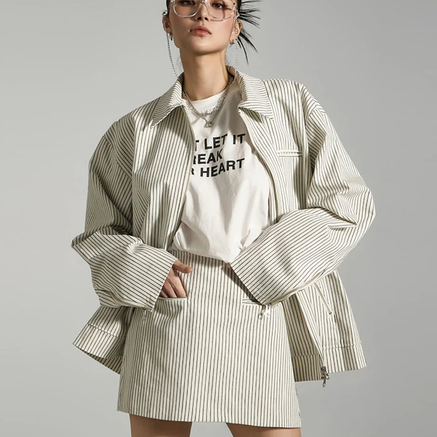 J2664 Stripe Jacket - Image 2