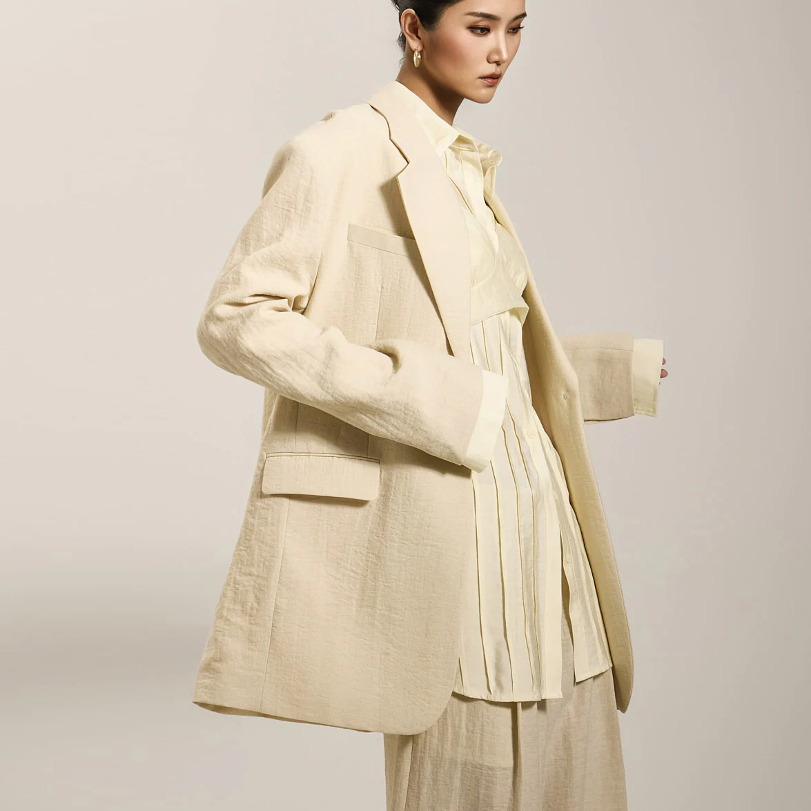 J2675 One Button Jacket - Image 2