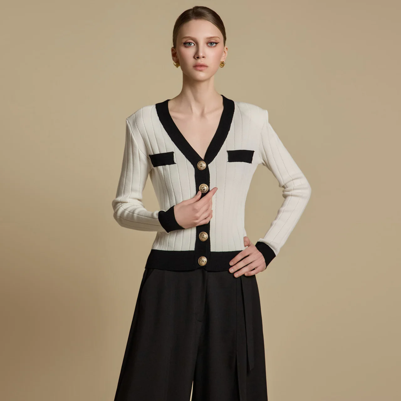 J2753 V-neck Cardigan - Image 2