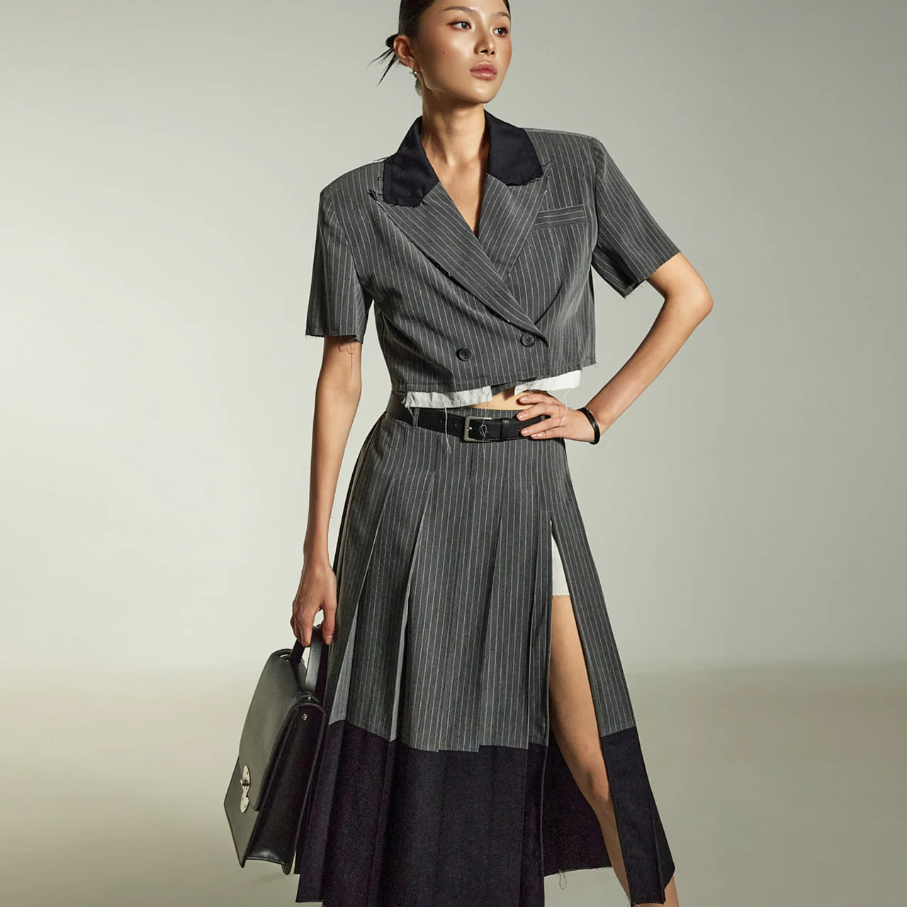 J2811 Stripe Crop Jacket - Image 2