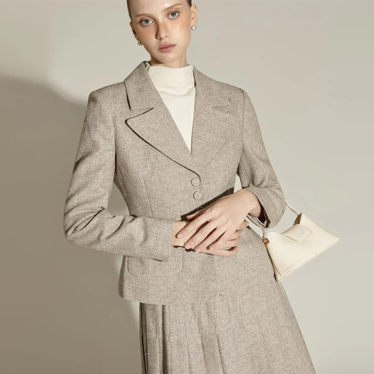 J2909 Wool Jacket - Image 2