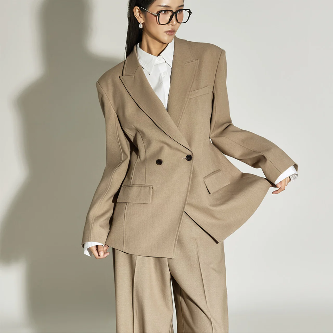 J9330 Two-Button Jacket - Image 2