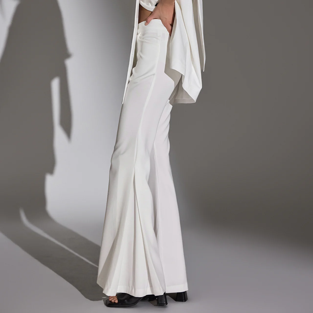 P3143 Flared Slacks - Image 2