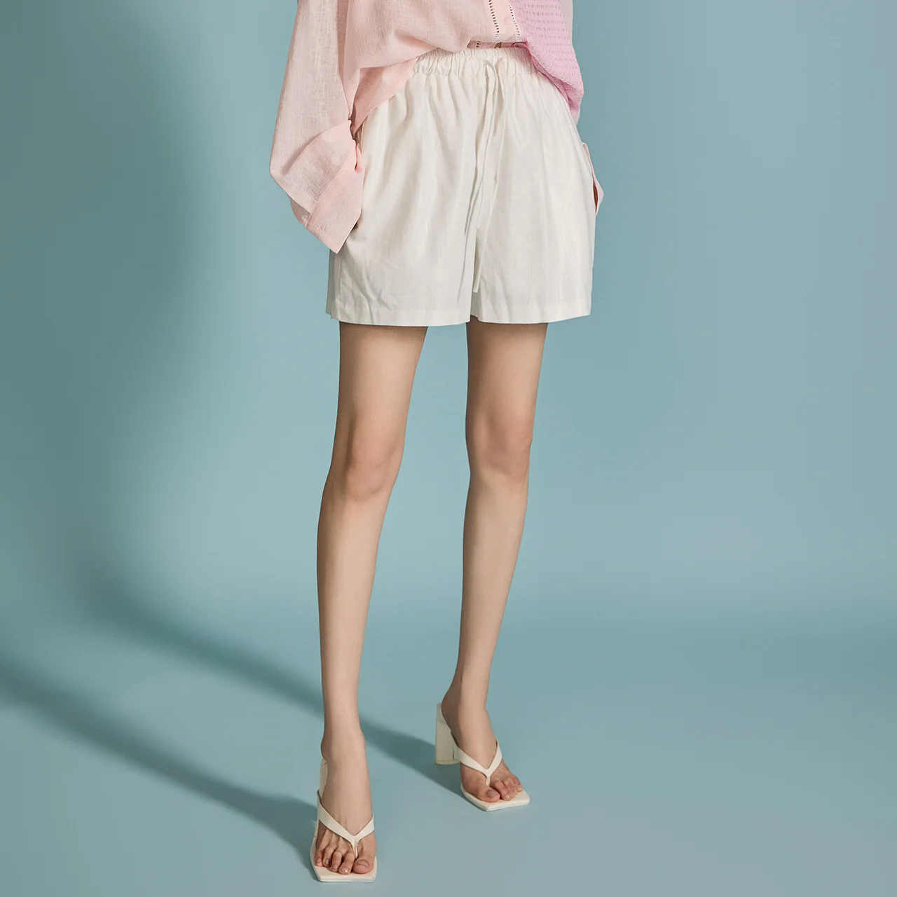 P3201 Linen Short Pants - Image 2