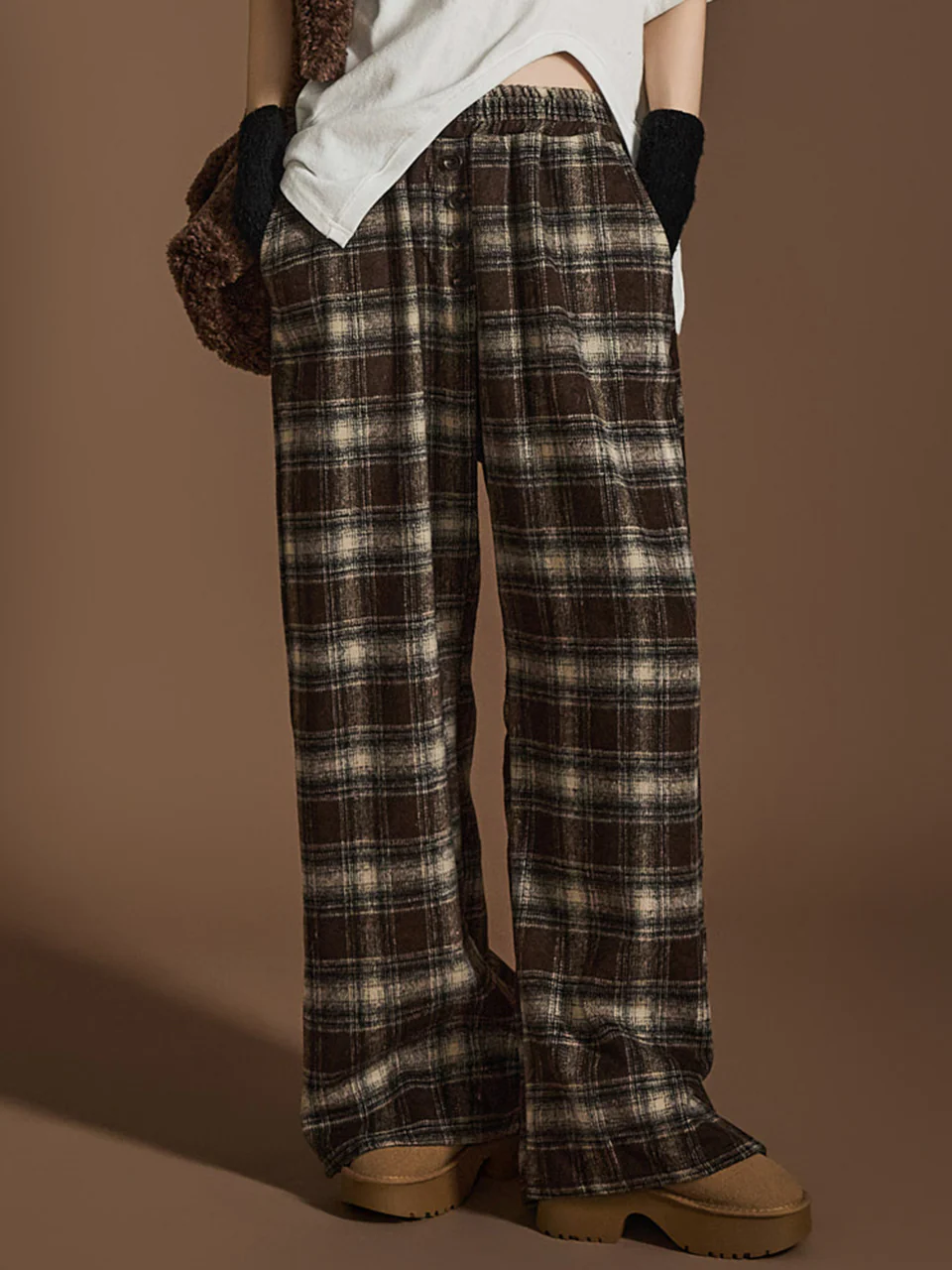 P3331 Plaid Button Pants