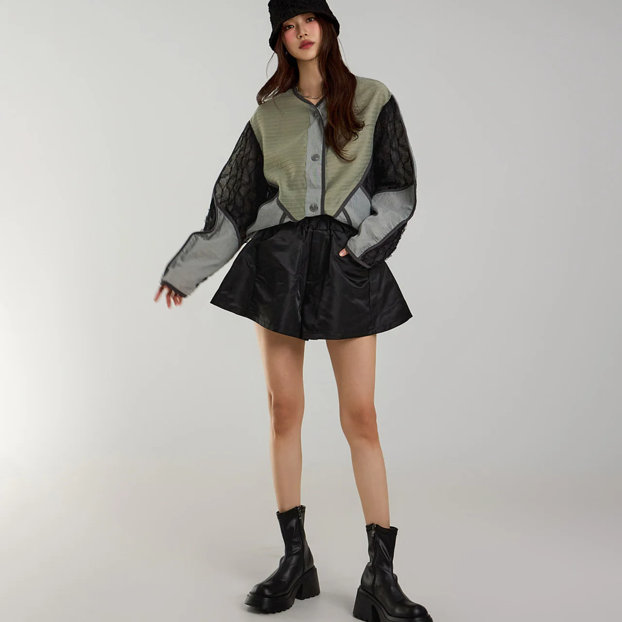 P3428 Wide Shorts - Image 2