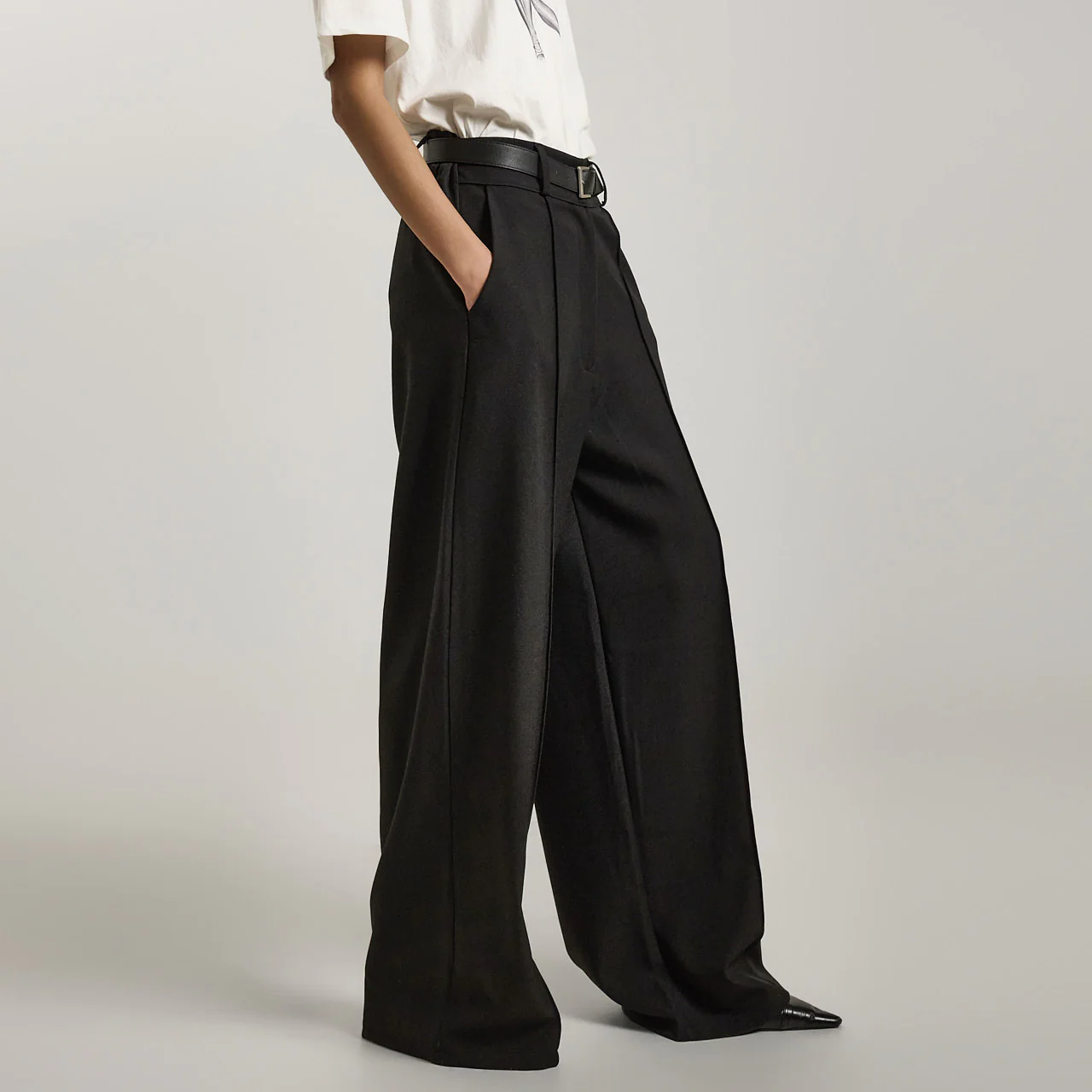 P3435 Pintuck Pants - Image 2
