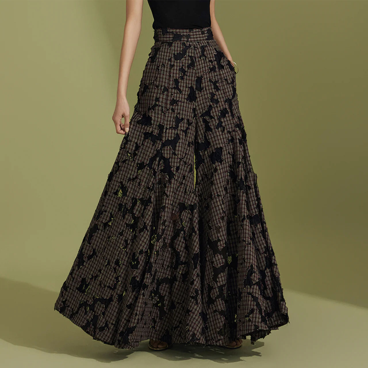 P9146 Plaid Lace Pants - Image 2