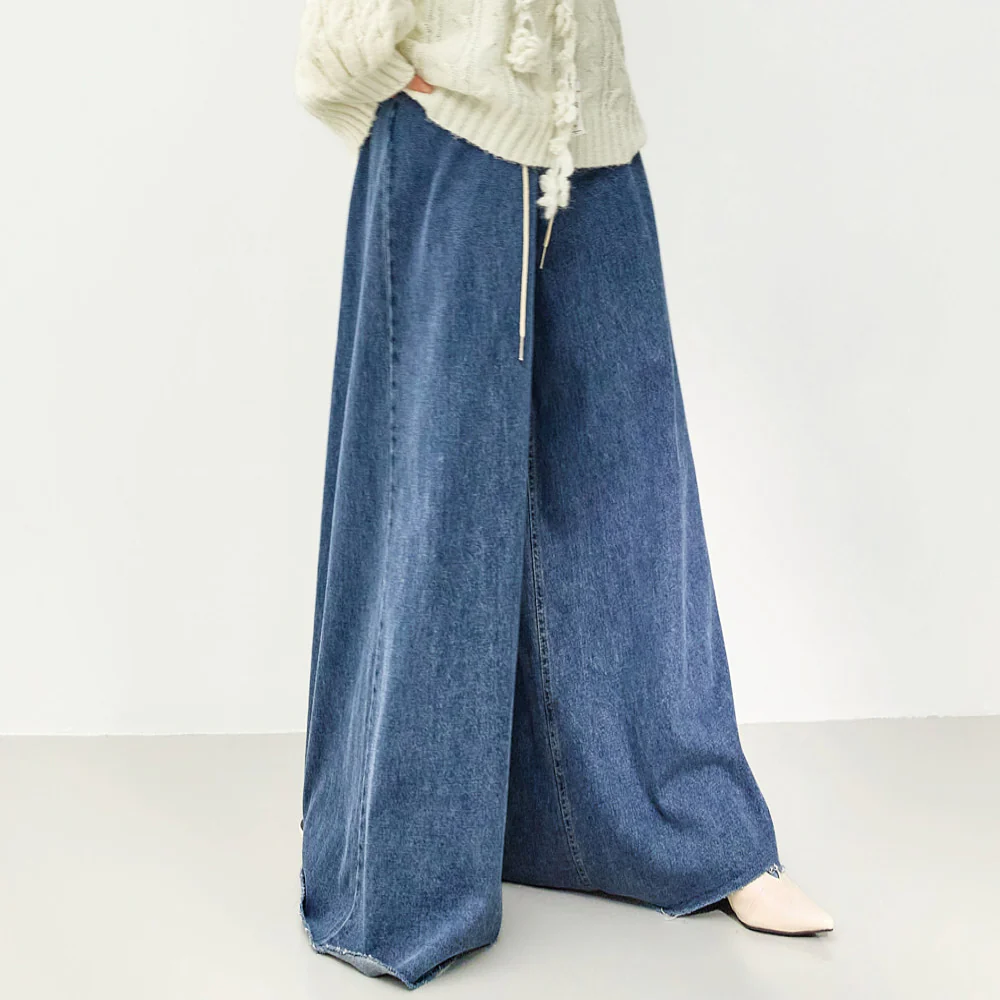 PJ610 Wide Jeans - Image 2