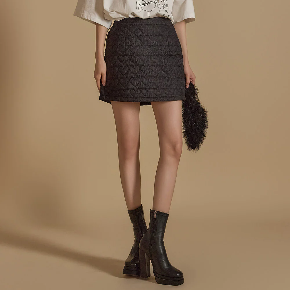 SK2899 Quilted Mini Skirt - Image 2