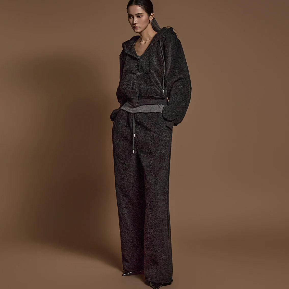 TP2014 Zip Sweatshirt Pants Set - Image 2