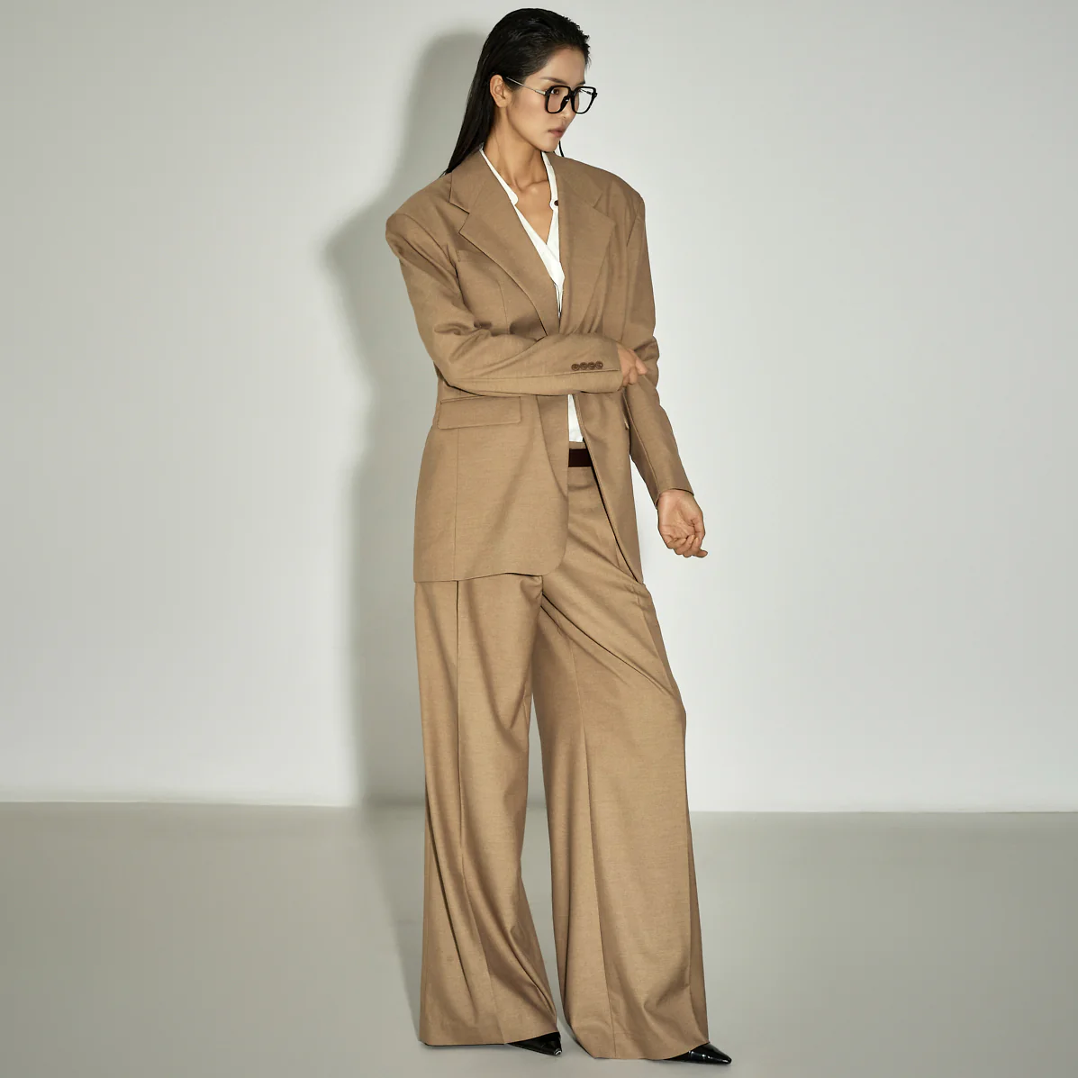 TP2245 Jacket and Slacks Set - Image 2
